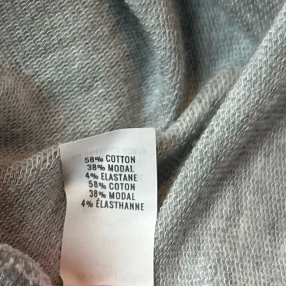 NEW Aerie Offline Cropped Muscle Tank Top Graphic Print Gray Crew Neck Small - Picture 5 of 7